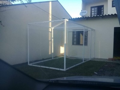 Telas de proteção para gatos: Quais materiais oferecem mais resistência e durabilidade